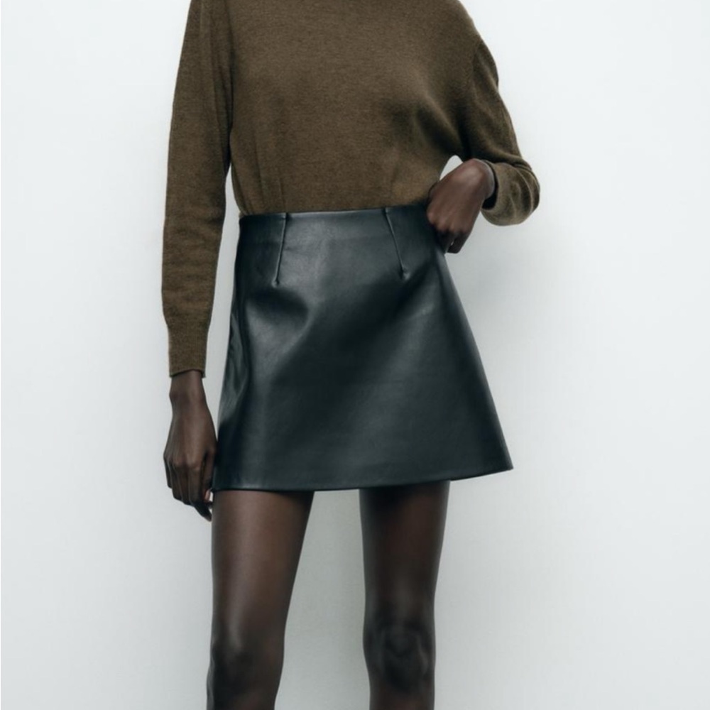 Zara black faux leather mini skirt